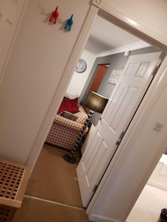 Chic Flat At Hairmyres Hospital & Train Station Daire East Kilbride Dış mekan fotoğraf